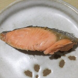 鮭のソテー（バター＆だし醤油）